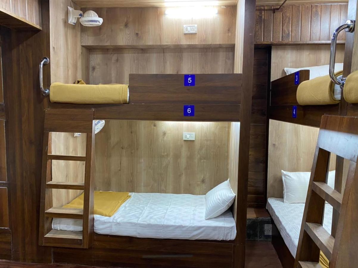 City Stay Ac Deluxe Hostel Madgaon Bagian luar foto